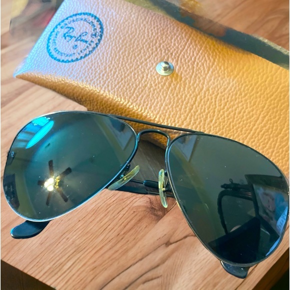 Ray-Ban Other - Vintage 1980 Retro Ray Ban Pilot Aviator Sunglasses & Case, Bausch & Lomb USA.